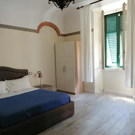 Palazzo Guasti Il Balcone