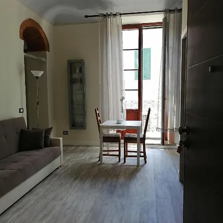 Palazzo Guasti Il Balcone