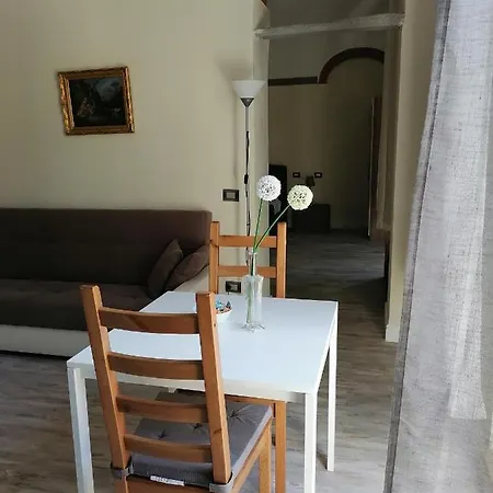Palazzo Guasti Il Balcone Apartment *