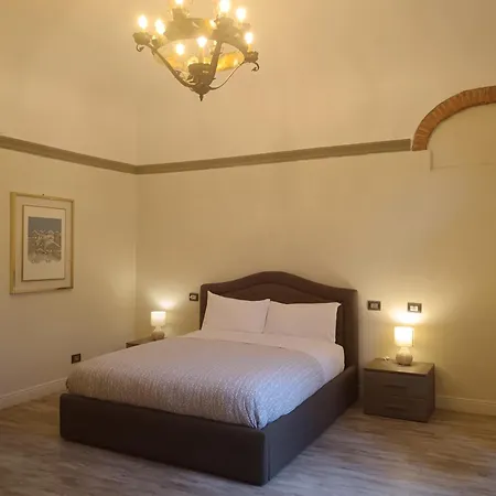 Palazzo Guasti Il Balcone *